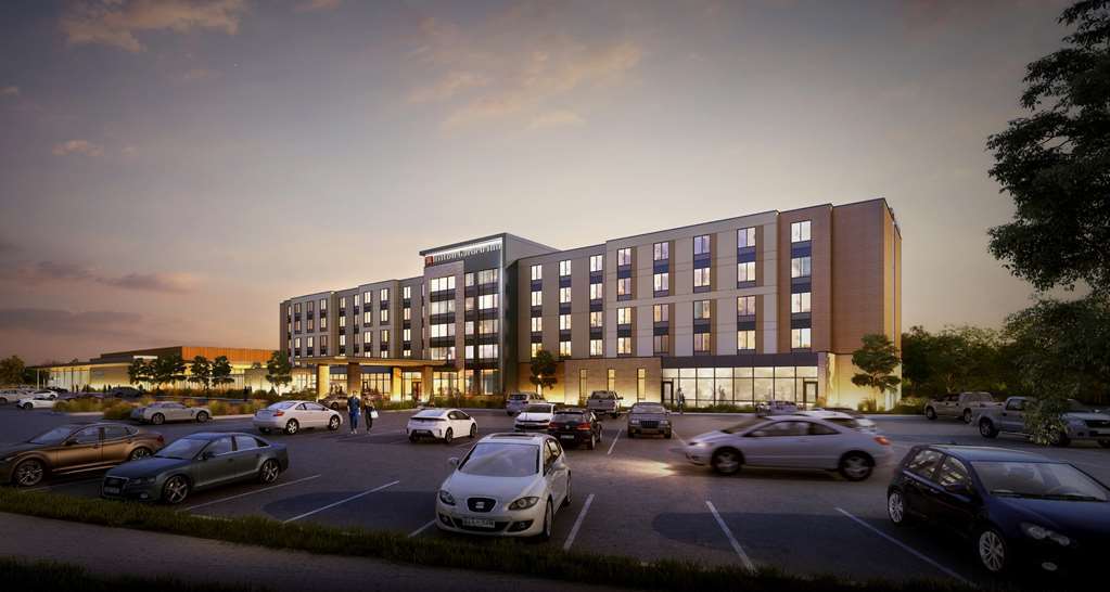 Hilton Garden Inn Milwaukee Brookfield Conference Center Exterior photo